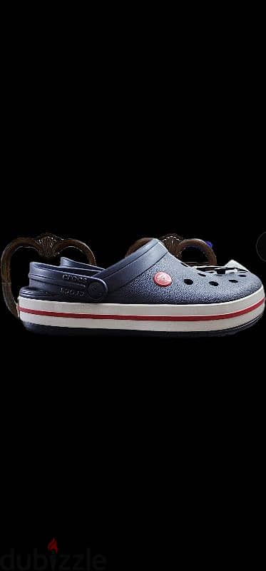 New unisex crocs