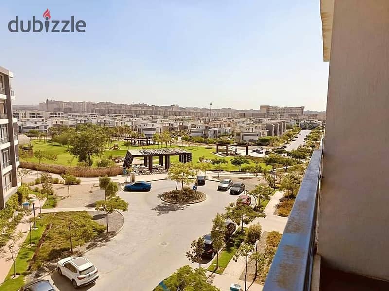 Apartment with a distinctive view, the best view in the compound, with a special discount for a limited period 8