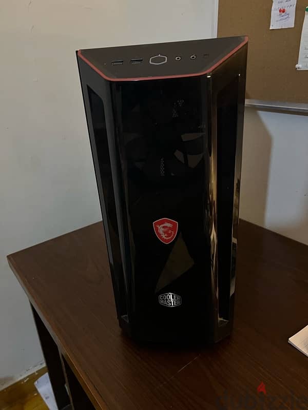 PC CAS: MasterBox MB520 TG RED + 600W 0