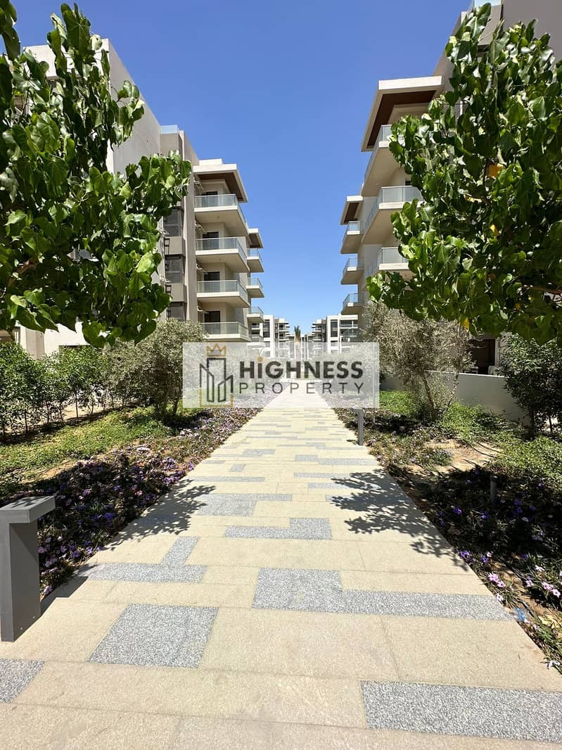 147m2 fully finished apartment, immediate delivery, at a special price, minutes from 90th Street and the American University in The Address East Compo 0