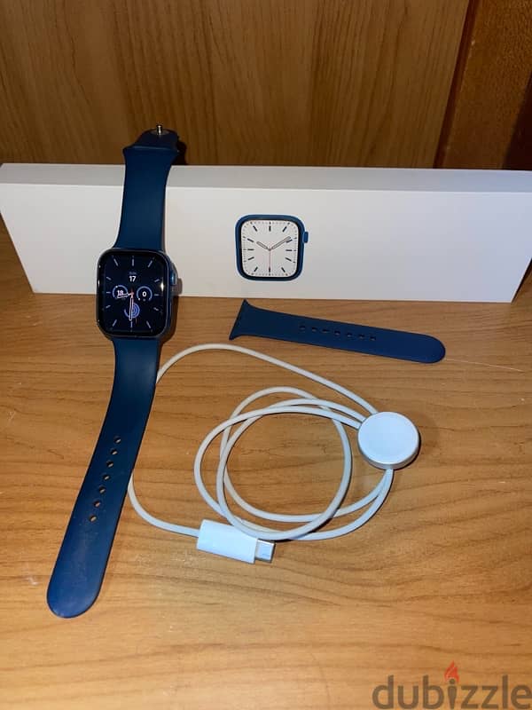 original Apple watch series 7 45mm battery health 98% 3