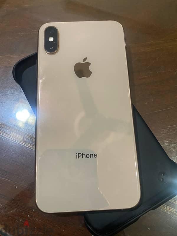 iPhone xs مساحه ٢٥٦ 1