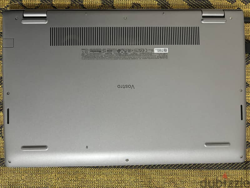 Dell Vostro 3520 6