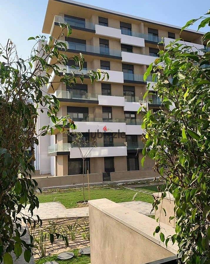 Apartment for sale in Bameez Compound at a special price, two rooms with a private garden in El Shorouk on Cairo-Ismailia Road, directly minutes from 9