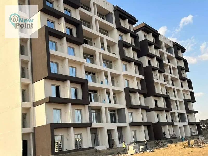 At cash price, receive within a year and own a distinctive 163 m apartment in the R7 area in the heart of the New Capital 6