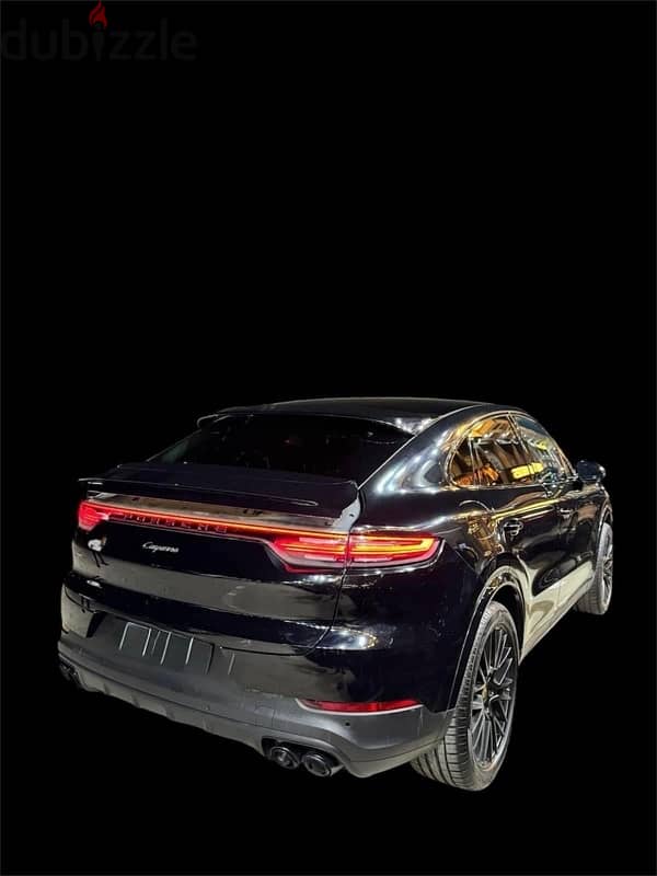 Porsche Cayenne 2022 1