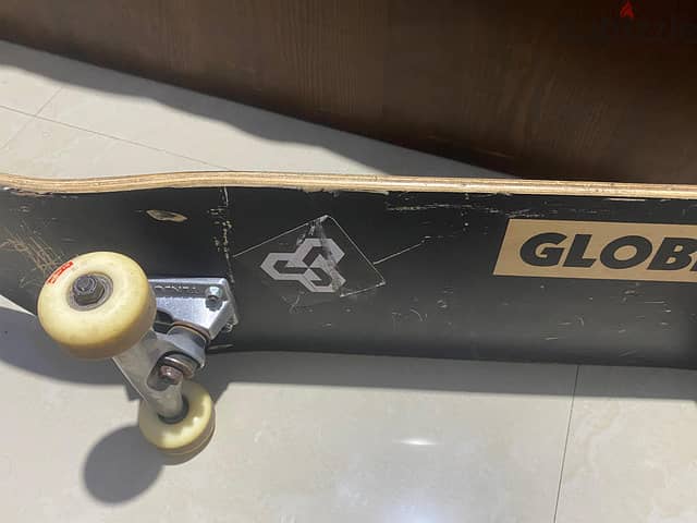 GLOBE - Goodstock black complete skateboard 2