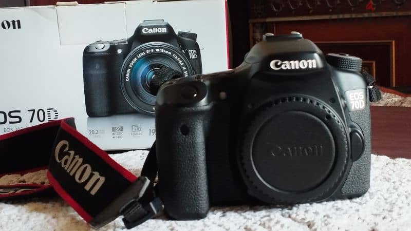 Canon EOS 70 D (فرصة للجادين و اليوتيوبر . . حالة الجديدة) 5