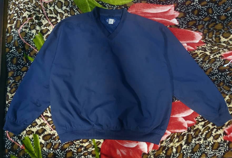 sweatshirt size Large from Riverisland سويت شيرت مبطن من براند ريفر ا 1