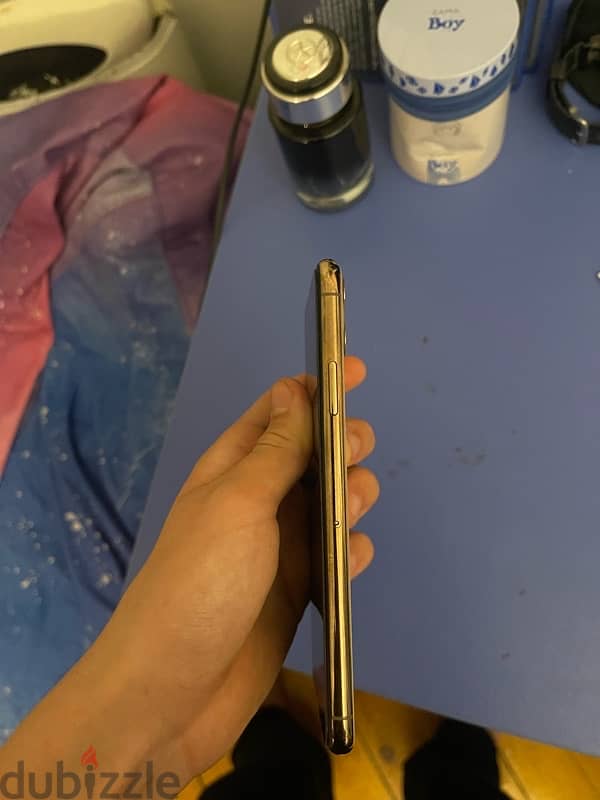 gold iphone 11 pro max 256 giga 3