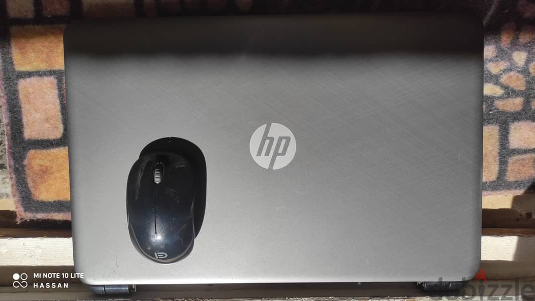 لاب توب hp + ماوس وايرليس وشنطة هدية 4