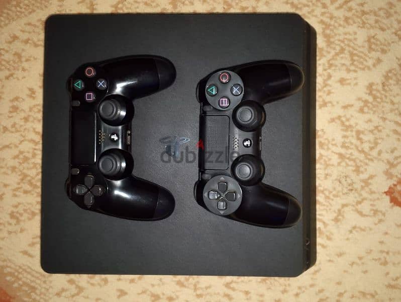 PS4 SLIM 3