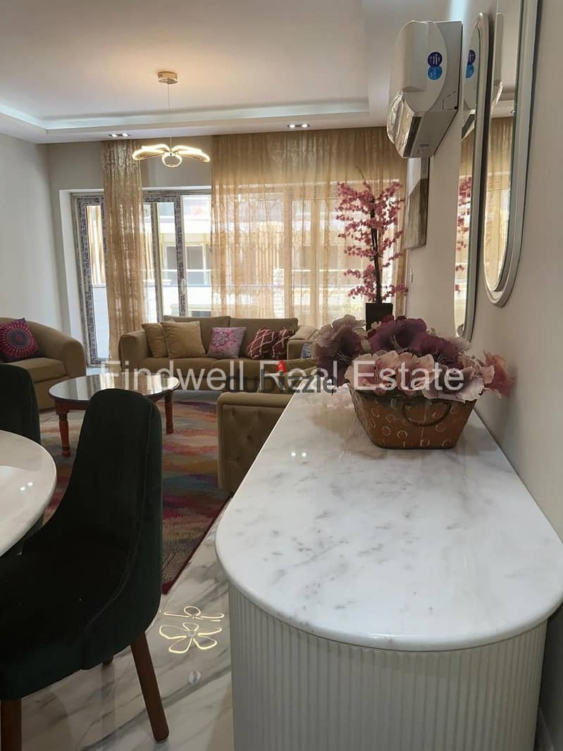 شقه للايجار فى بالم هيلز نيو كايرو متشطبه بالفرش بسعر مميز جدا   New Cairo / Palm Hills New Cairo Compound 0