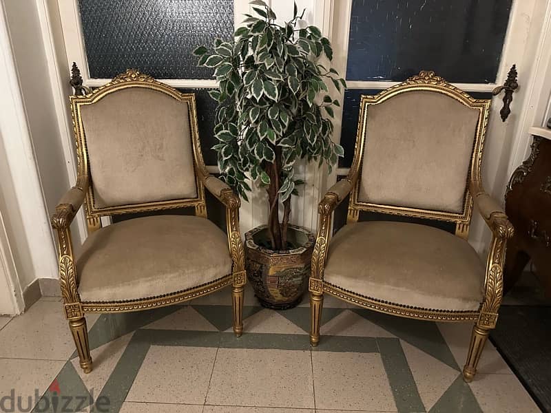 Armed chairs 3