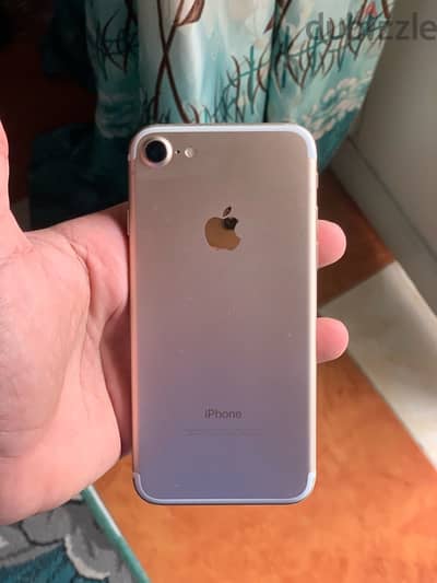 بحاله جيده جدا جدا iphone 7