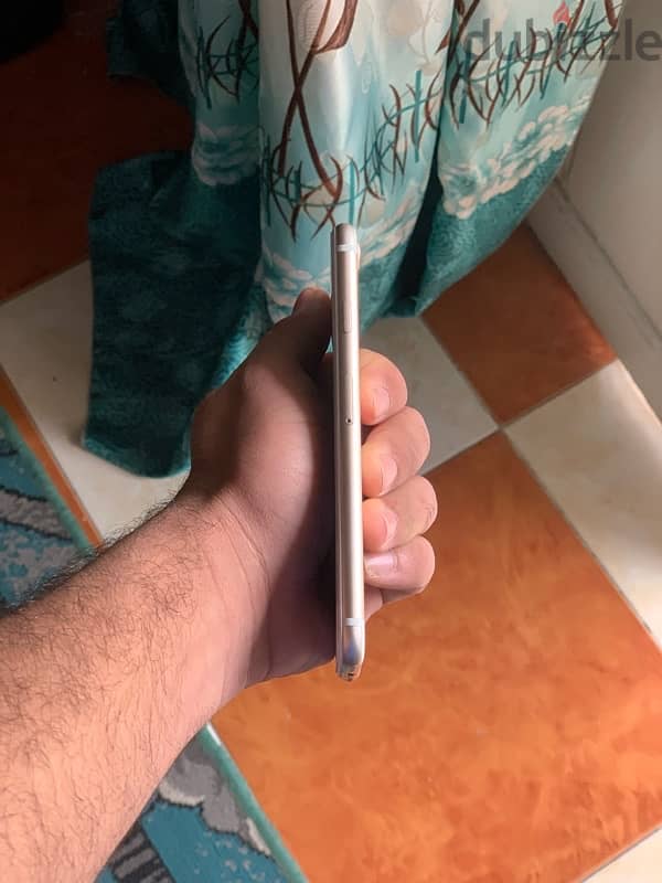 بحاله جيده جدا جدا iphone 7 6