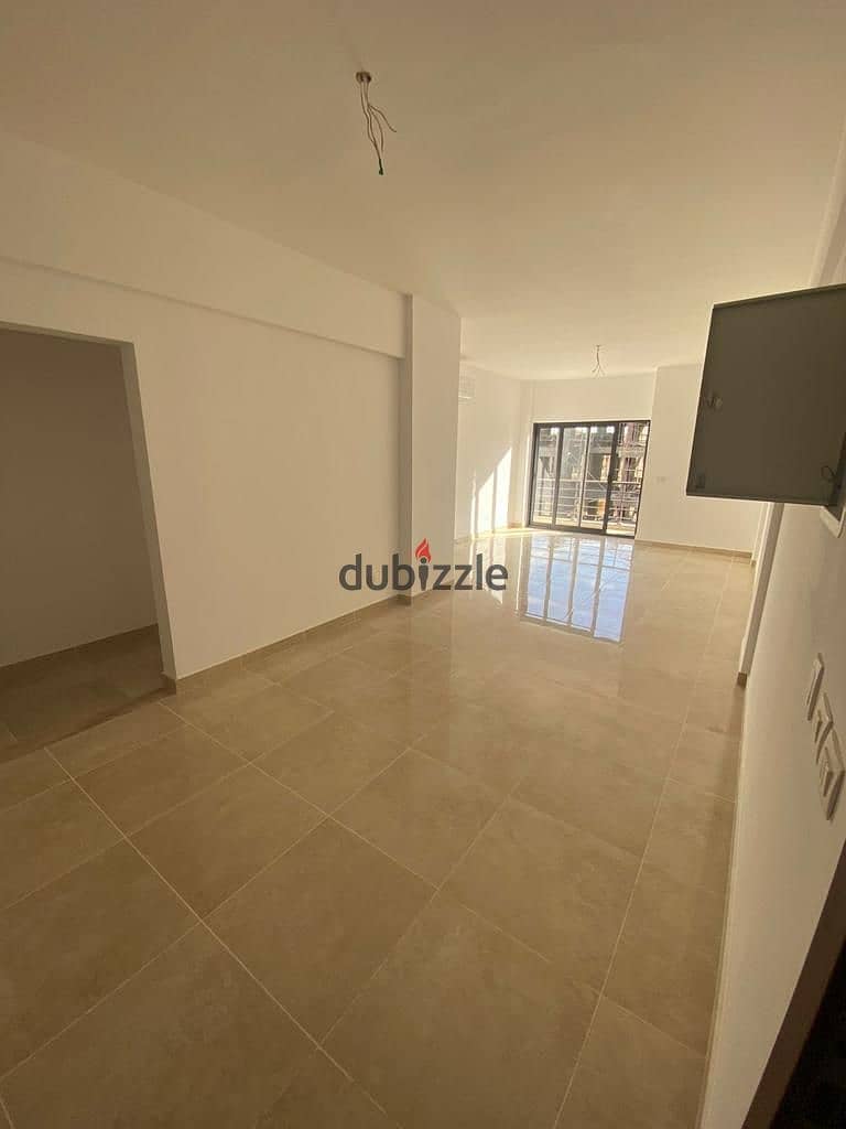 Apartment for sale in Fifth Square compound, ground floor ceremony, garden, 3 bedrooms, snapshot price 0