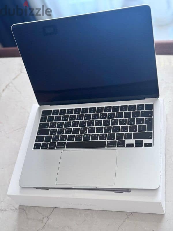 MAC Book Air M2 6