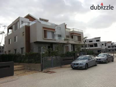 Apartment with Private Garden in Prime Location with Dunes at a Great Price in Sheikh Zayed