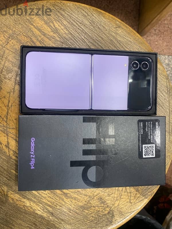 Galaxy Z Flip 4 256G Purple جديد 0