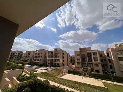 With down payment and installments apartment 178 m 3 bedrooms fully finished View landscape for sale in Fifth Square Including maintenance and garage