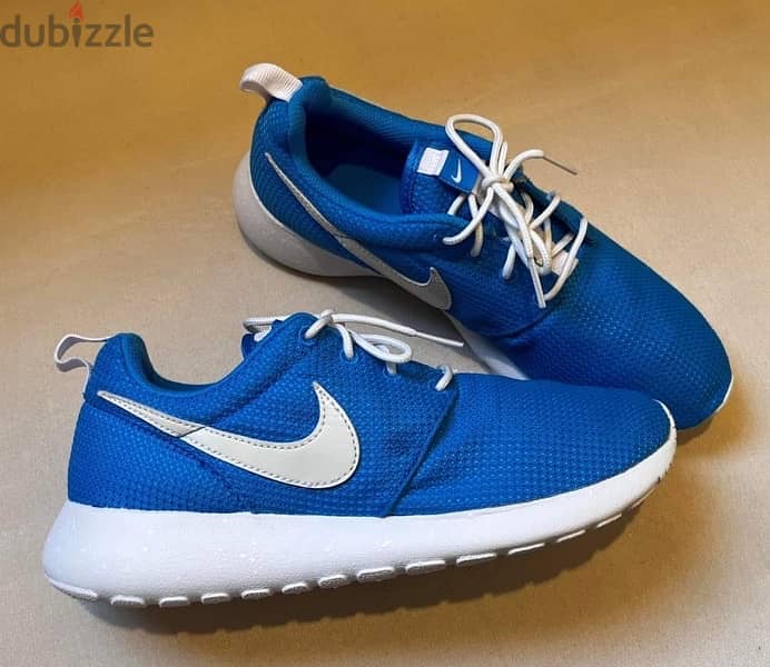 كوتشي Nike original  مقاس 38.5 جديد 0