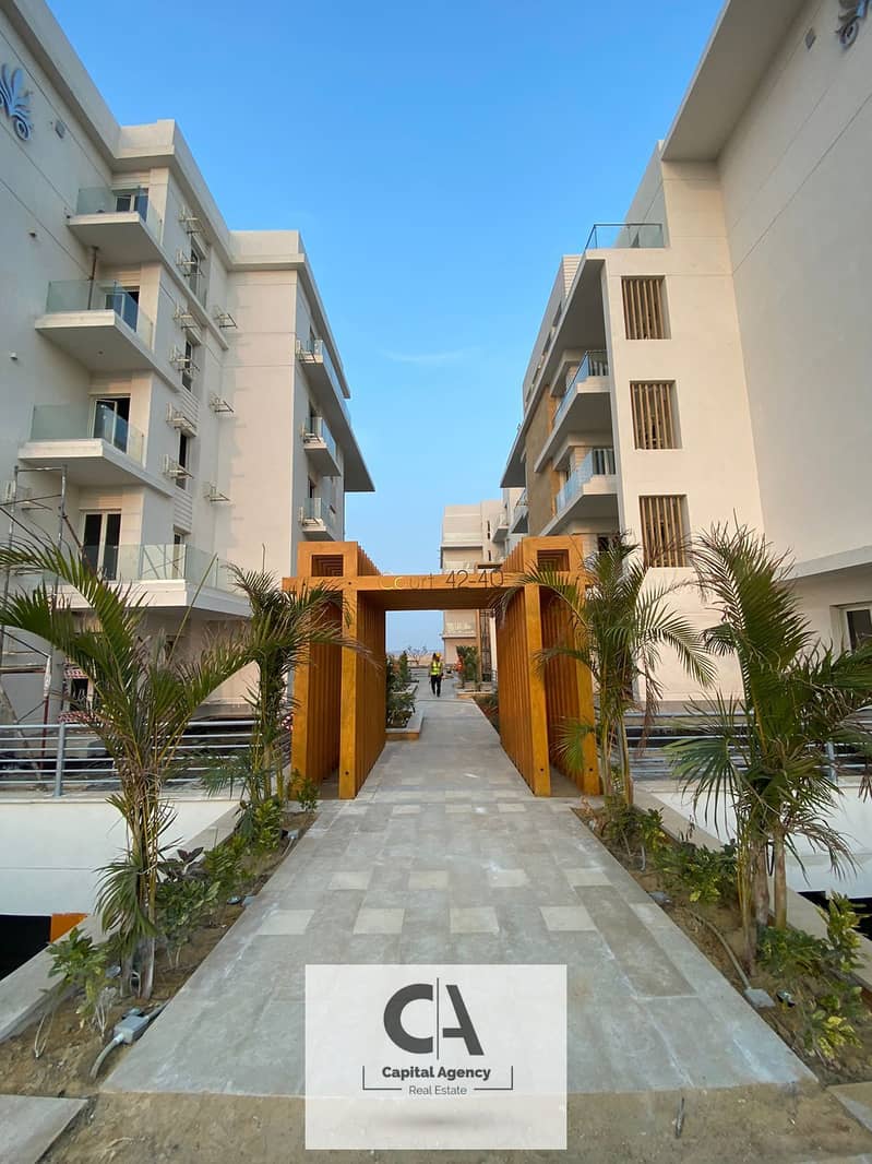 With only 10%down payment, an apartment of 165 meters for sale in Mountain View iCity in the heart of October | Prime location with view on the lagoon 0