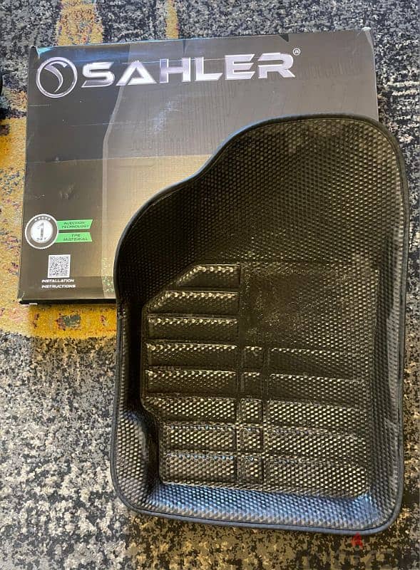 SAHLER car floor mat 1