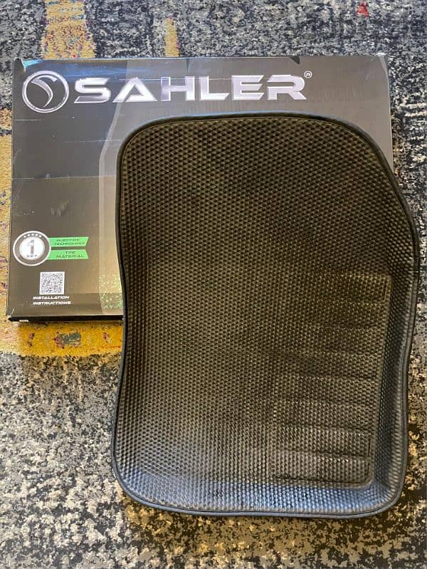 SAHLER car floor mat 2