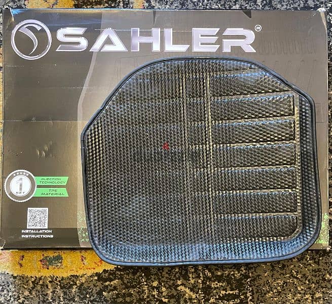 SAHLER car floor mat 3