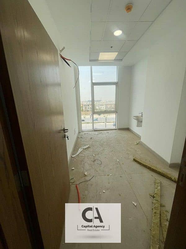 Clinic 60m fully finished for rent in sway mall - New Cairo 0