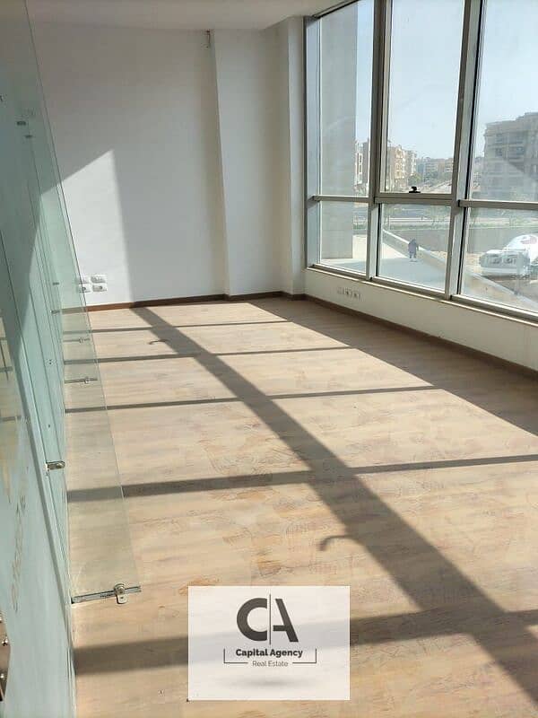 Administrative office for rent, 280 square meters - finished with air conditioners - adaptive heating 0