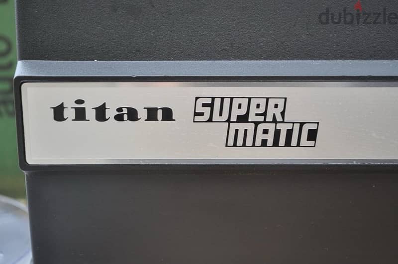 Titan SuperMatic  ماكينة سينما ياباني 2