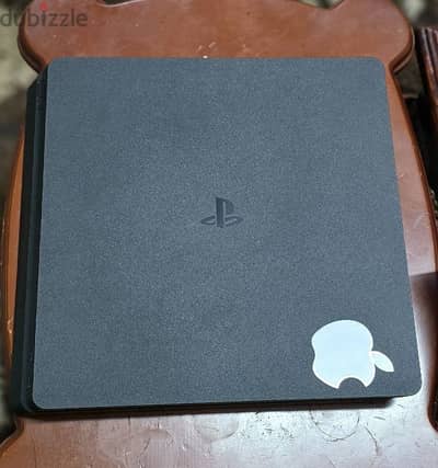 PlayStation 4 slim 512 GB