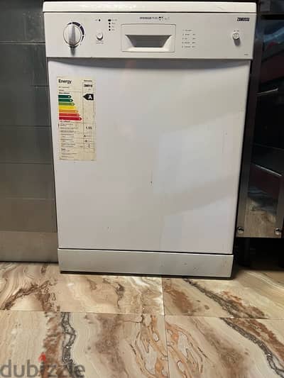 Old White Zanussi Dishwasher