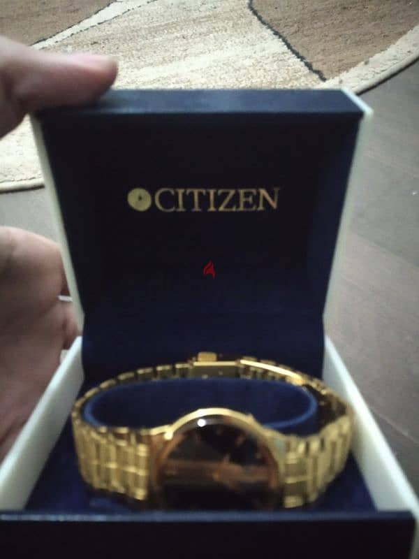 ساعة سيتيزن كوارتز اصلى غير مستعملة new citizen quartz watch 2