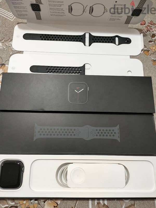 ‏Apple Watch Series 6 44mm 2