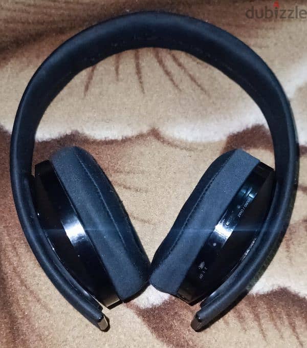 Sony gold gaming headset 3