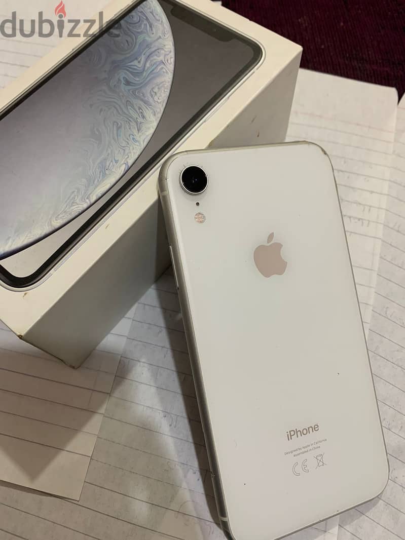 Iphone xr 128 WITH box 1