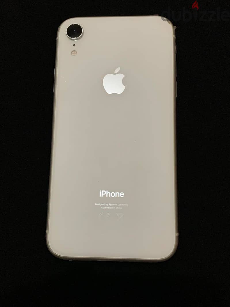 Iphone xr 128 WITH box 4