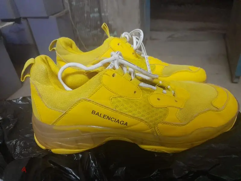 balenciaga triple s original