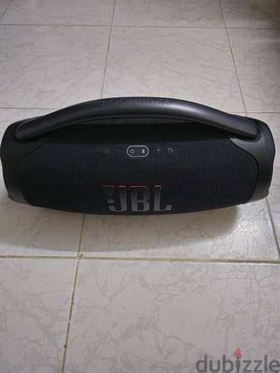 jBL Boombox 3