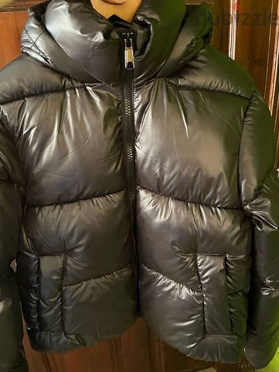 H & M Women’s Puffer Jacket