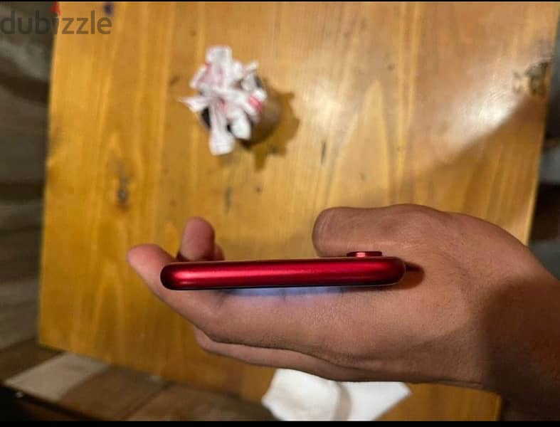 iphone xr 128 بطاريه 81 0