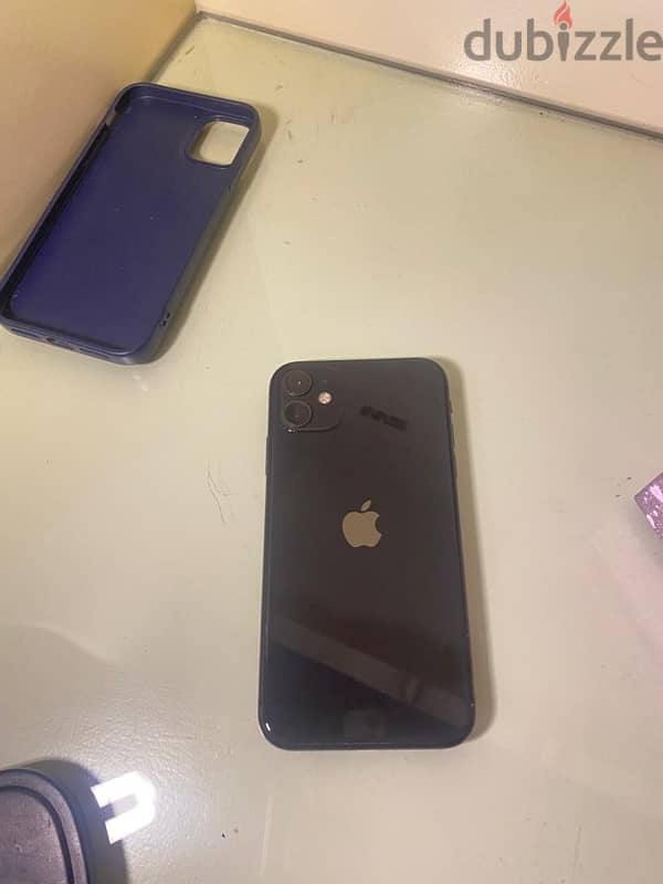 iphone 11 excellent condition 0