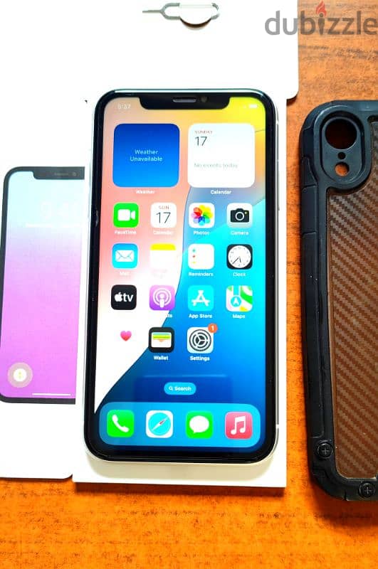 للبيع iPhone Xr مش مفتوح بدون عيوب وتر بروف بالكرتونه والجراب 128 جيجا 2