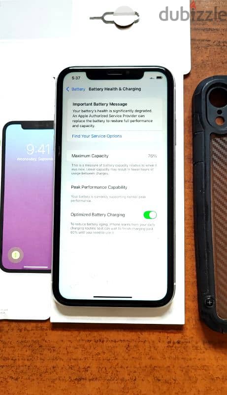 للبيع iPhone Xr مش مفتوح بدون عيوب وتر بروف بالكرتونه والجراب 128 جيجا 6