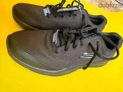 sketchers black 44 relaxed fit