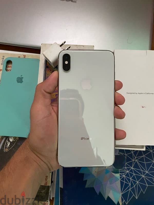 i phone xs max 256g بكل حاجته 0