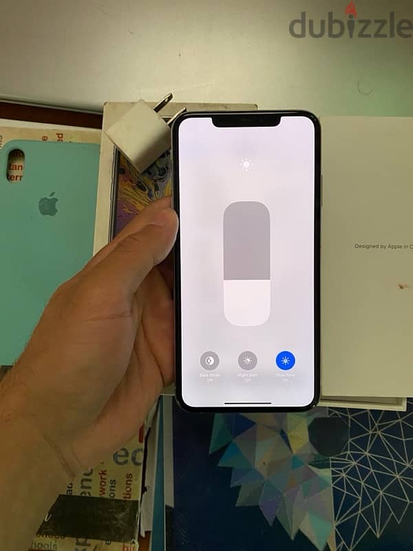 i phone xs max 256g بكل حاجته 6